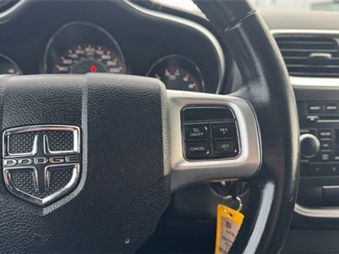 Used 2013 Dodge Avenger SXT image 24