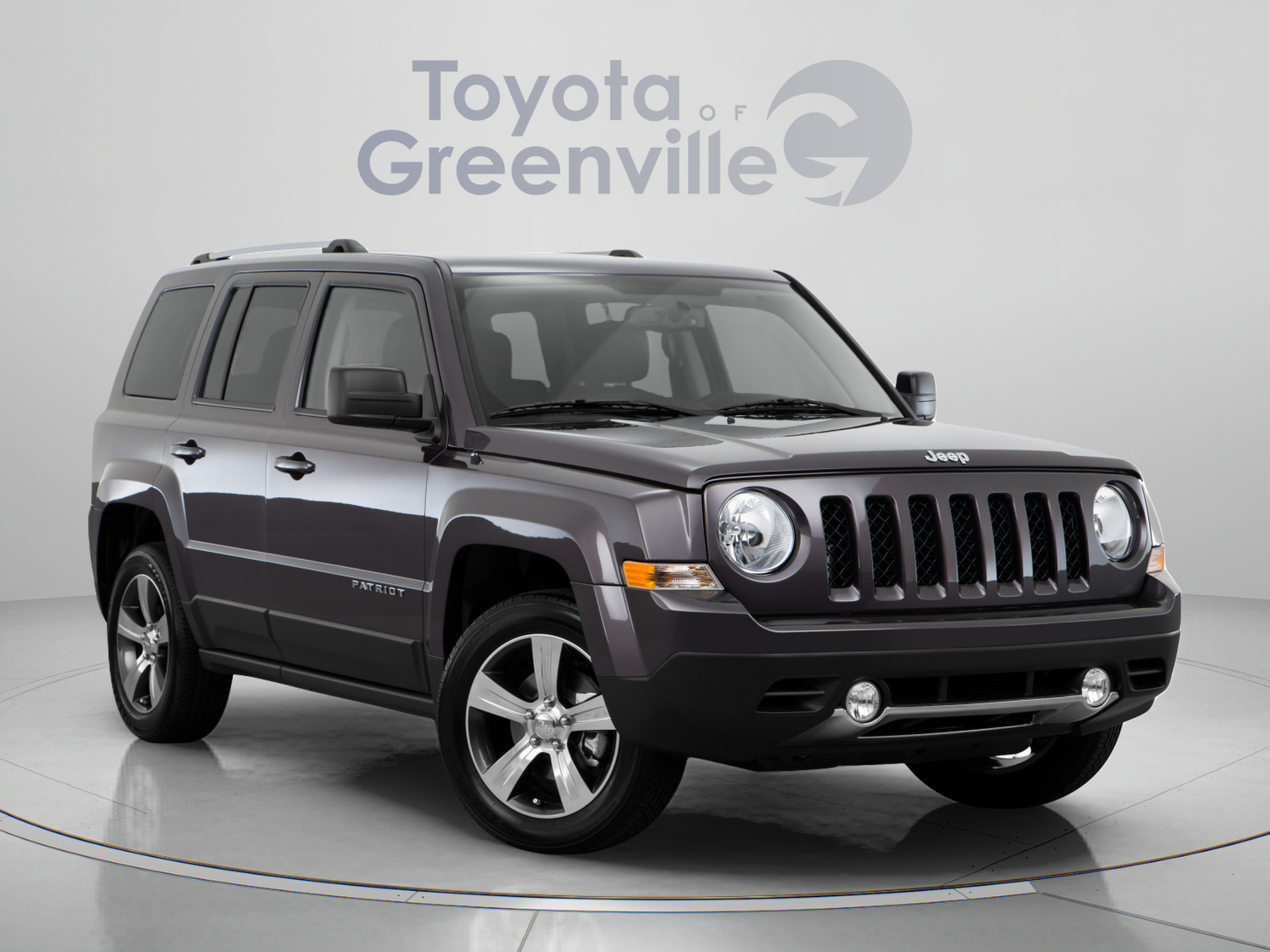 Used 2016 Jeep Patriot Latitude w/ Sun/Sound Group FWD image 7