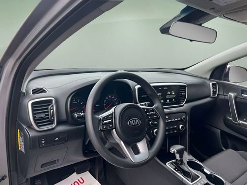 Used 2021 Kia Sportage LX image 9