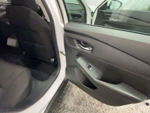 Used 2023 Honda Accord EX image 19
