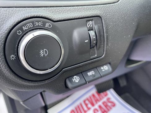 Used 2017 Buick Envision Premium w/ Driver Confidence Package image 18