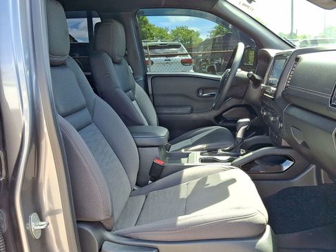 Used 2023 Nissan Frontier SV w/ Midnight Edition Package AWD/4WD image 31