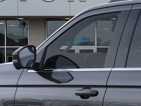 New 2025 Ford Expedition Active image 20
