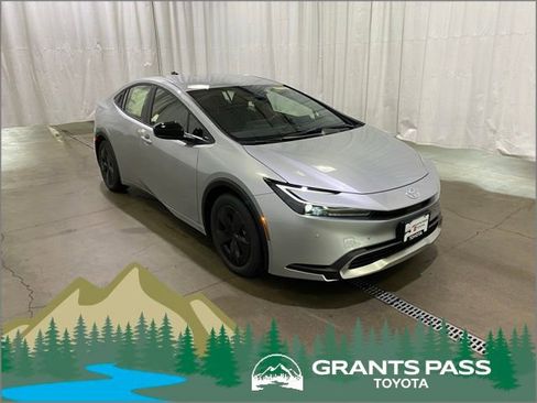 New 2026 Toyota Prius Plug-In Hybrid FWD image 1