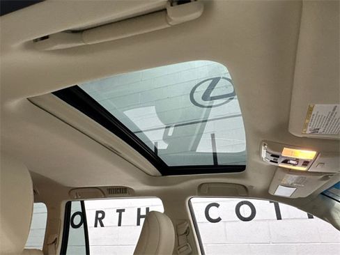 Used 2023 Lexus GX 460 Premium image 10