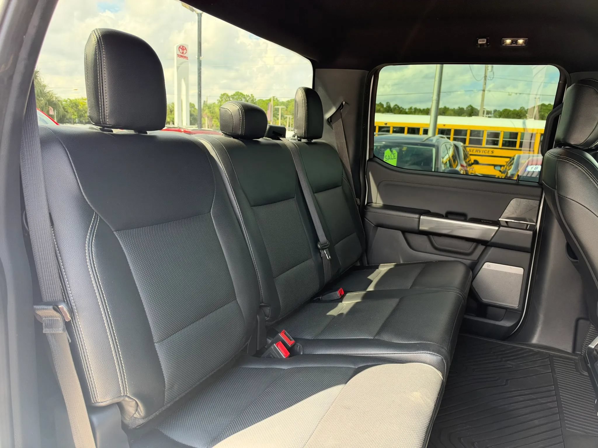 Used 2022 Ford F150 XLT w/ Equipment Group 302A High AWD/4WD image 24
