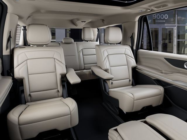 New 2027 Lincoln Navigator L Reserve RWD image 11