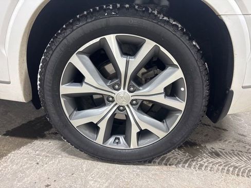 Used 2022 Hyundai Palisade Limited w/ Winter Package image 9