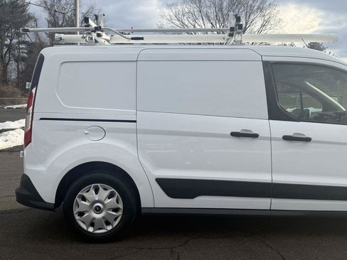 Used 2018 Ford Transit Connect XLT image 9