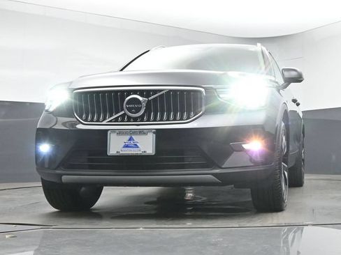 Used 2023 Volvo XC40 B5 Plus w/ Protection Package Premier AWD/4WD image 38