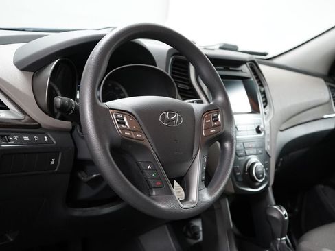 Used 2017 Hyundai Santa Fe SE w/ Cargo Package AWD/4WD image 15