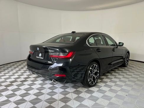 Used 2025 BMW 330i xDrive Sedan w/ Premium Package AWD/4WD image 7