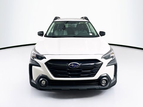 Used 2025 Subaru Outback Onyx Edition AWD/4WD image 2