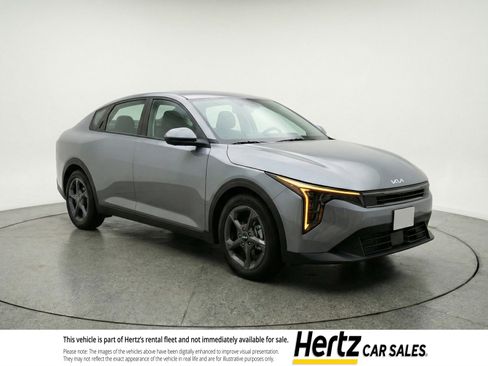 Used 2025 Kia K4 FWD image 1