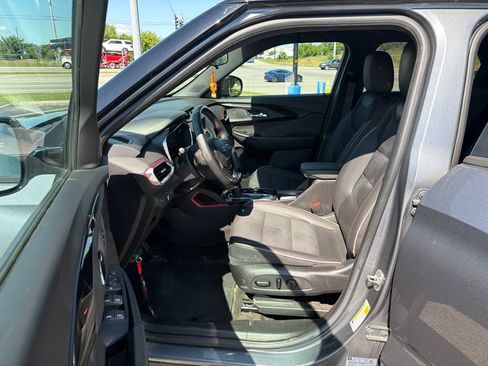 Used 2021 Chevrolet TrailBlazer RS FWD image 6