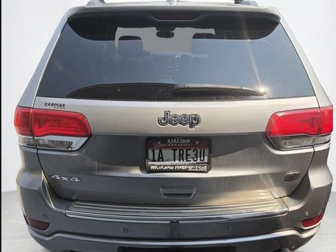 Used 2020 Jeep Grand Cherokee Overland AWD/4WD image 7