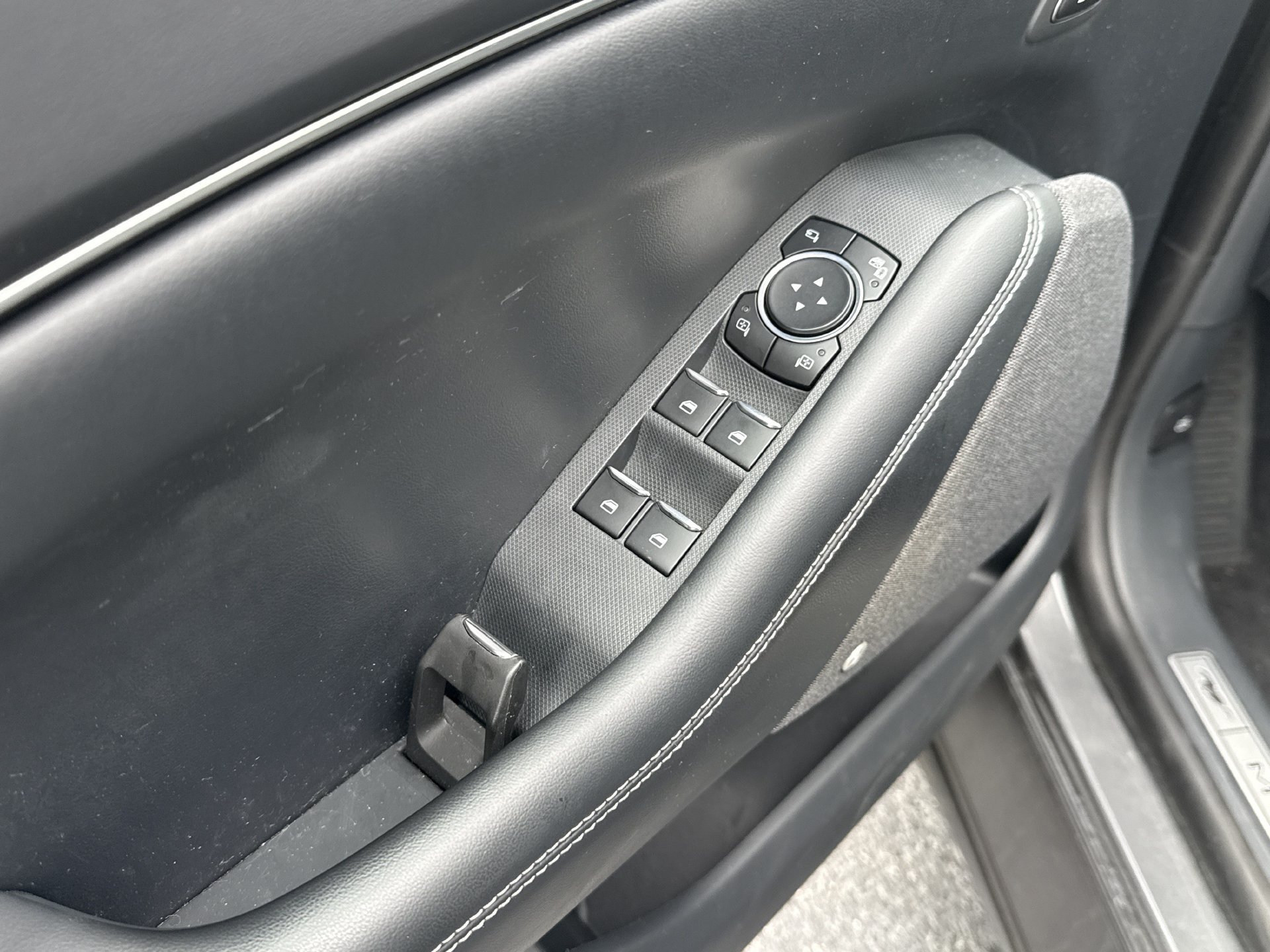 Used 2023 Ford Mustang Mach-E Premium AWD/4WD image 16