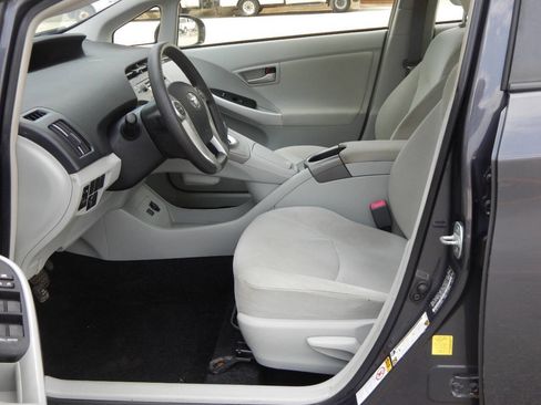 Used 2012 Toyota Prius Four image 28