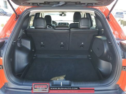 Used 2021 Jeep Cherokee Latitude Lux w/ Sun & Sound Group image 9