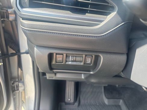 Used 2025 Subaru Forester Limited AWD/4WD image 31