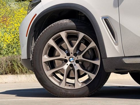 Used 2020 BMW X5 xDrive40i w/ Convenience Package image 6