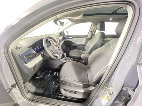 Used 2023 Volkswagen Taos SE image 20