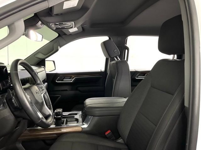 Used 2025 Chevrolet Silverado 1500 RST w/ LPO, Dark Essentials Package AWD/4WD image 30