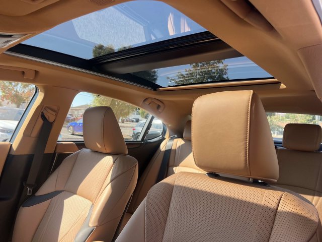 Certified 2024 Lexus ES 350 Ultra Luxury w/ Accessory Package (Z2) FWD image 34