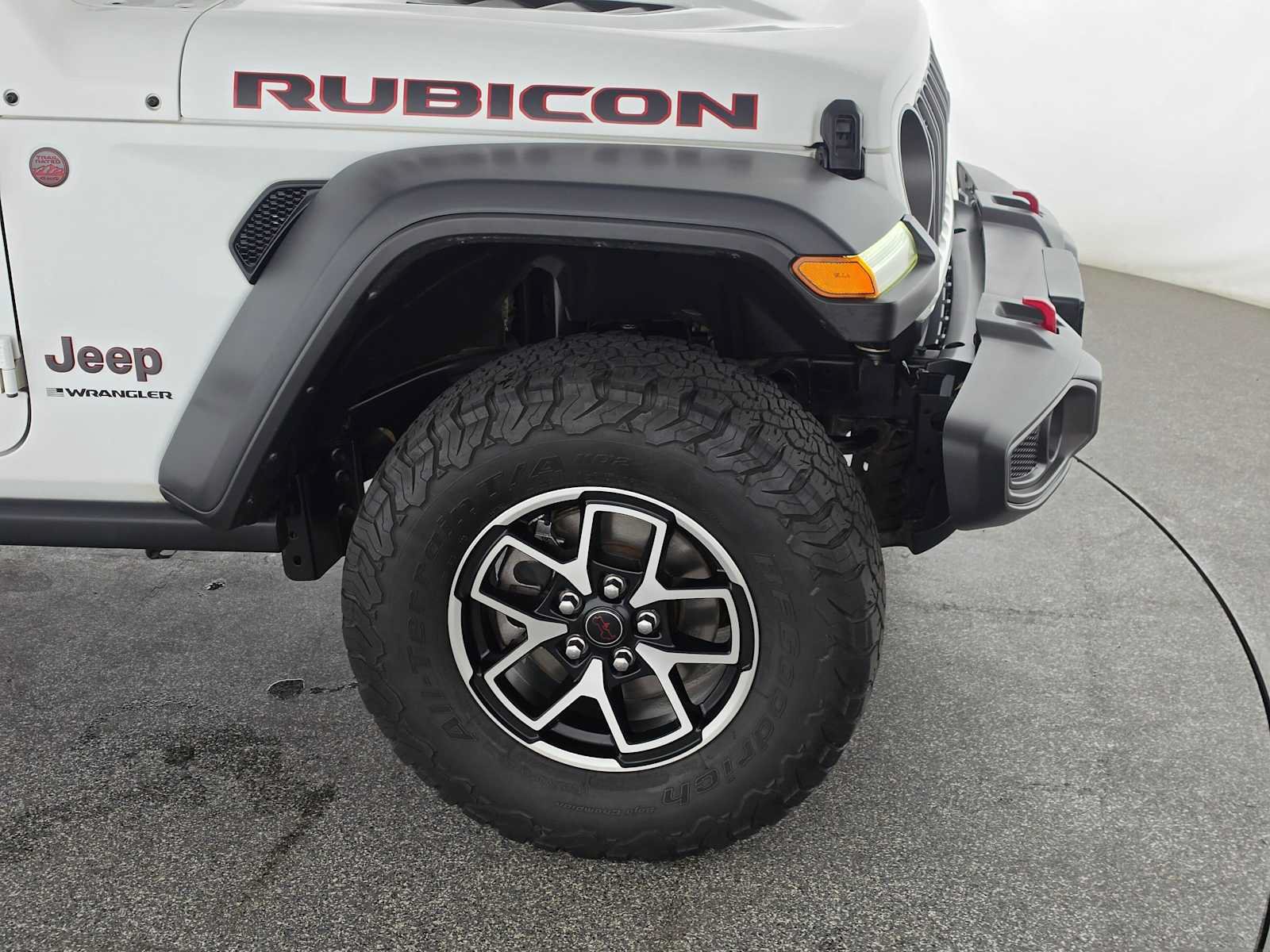 Used 2024 Jeep Wrangler Unlimited Rubicon AWD/4WD image 9
