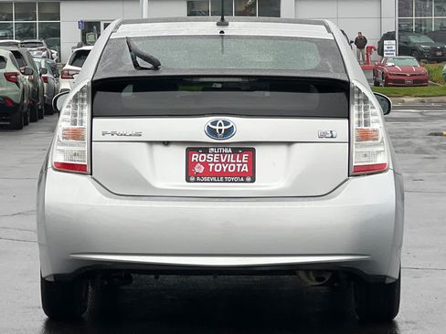 Used 2010 Toyota Prius Five image 8