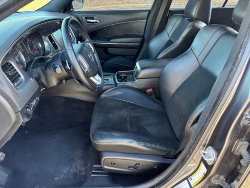 Used 2014 Dodge Charger R/T image 9