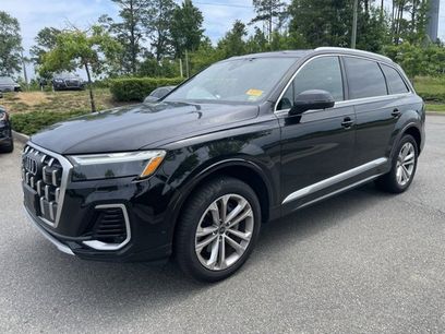 Certified 2025 Audi Q7 2.0T Premium w/ Convenience Package