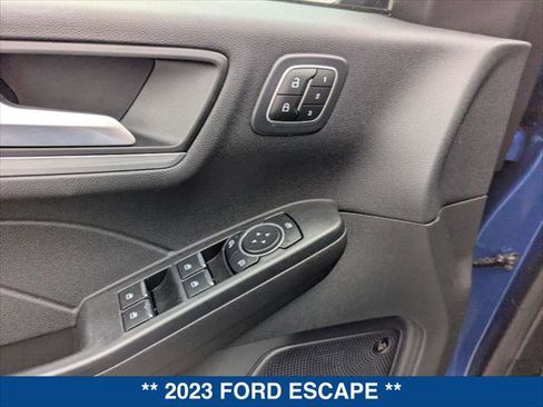 Certified 2023 Ford Escape Platinum w/ Premium Technology Package AWD/4WD image 11