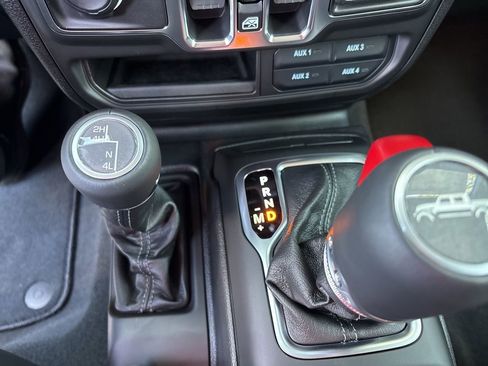 New 2026 Jeep Gladiator Sport AWD/4WD image 27