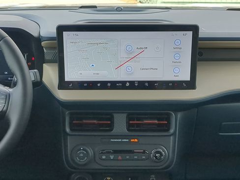 New 2025 Ford Maverick Lariat image 16