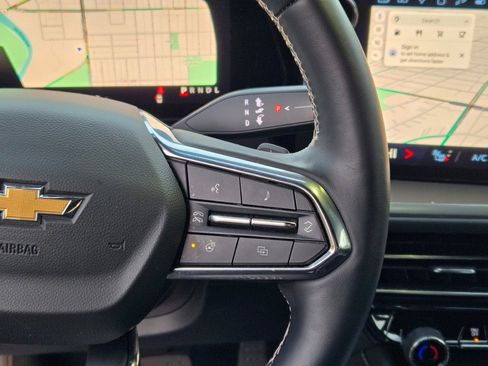 Certified 2025 Chevrolet Traverse LT image 29