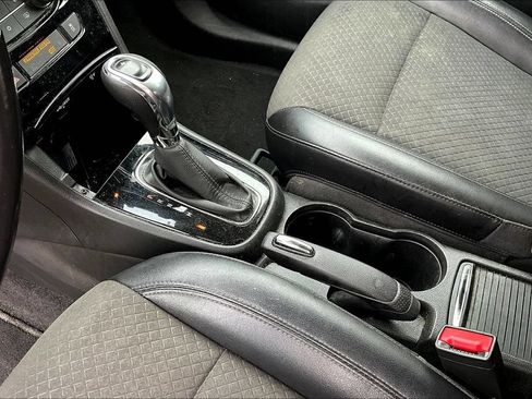 Used 2019 Buick Encore Preferred w/ Safety Package FWD image 15
