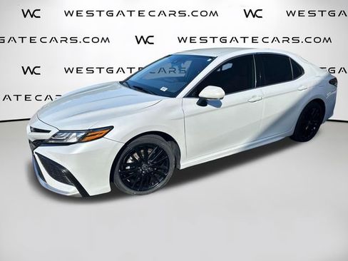 Used 2023 Toyota Camry XSE FWD image 1