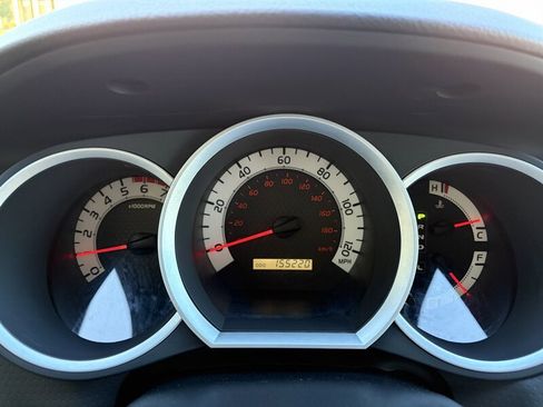 Used 2013 Toyota Tacoma PreRunner w/ TRD Sport Pkg image 16