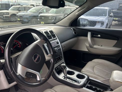 Used 2008 GMC Acadia SLT w/ Convenience Package image 9