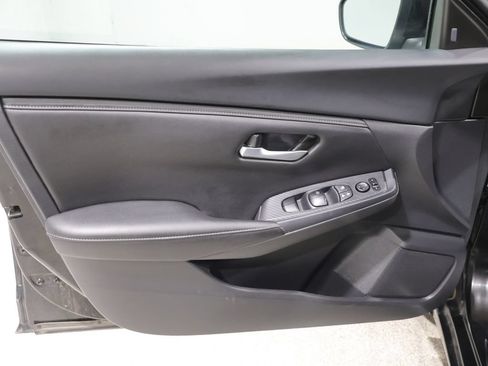 Used 2025 Nissan Sentra SV w/ All-Weather Package FWD image 12
