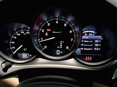 Used 2025 Porsche Macan Turbo image 21