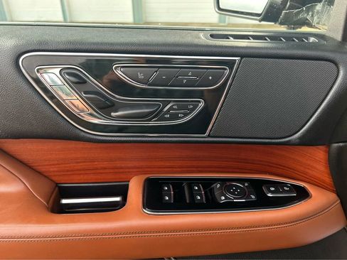 Used 2018 Lincoln Navigator L Reserve image 20