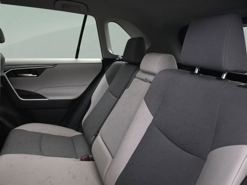 Used 2024 Toyota RAV4 XLE image 34