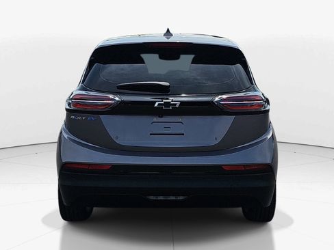 Used 2022 Chevrolet Bolt LT FWD image 5