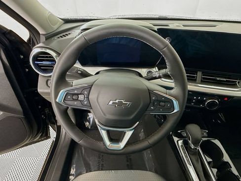 New 2026 Chevrolet Trax LT w/ Driver Confidence Package FWD image 13
