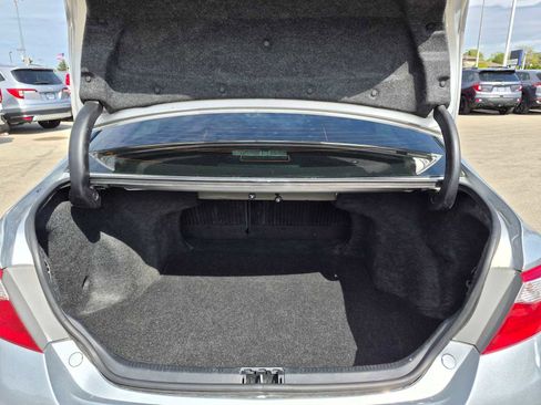 Used 2017 Toyota Camry LE FWD image 37