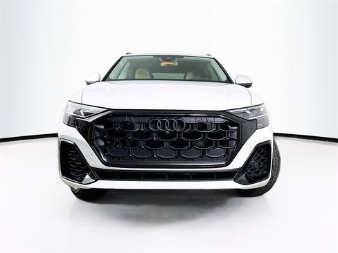 Used 2025 Audi Q8 Premium Plus w/ Premium Plus Package image 5