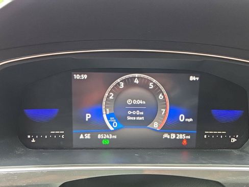 Used 2022 Volkswagen Tiguan SE FWD image 24