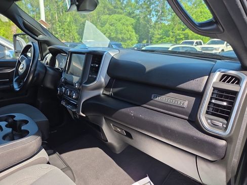 Used 2024 RAM 2500 Big Horn AWD/4WD image 10